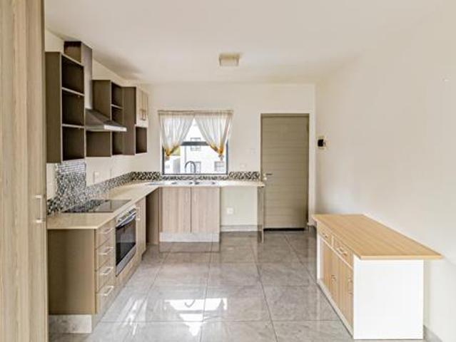 2 Bedroom Apartment in Edenburg
