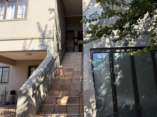 2 Bedroom Apartment in Eldo Glen