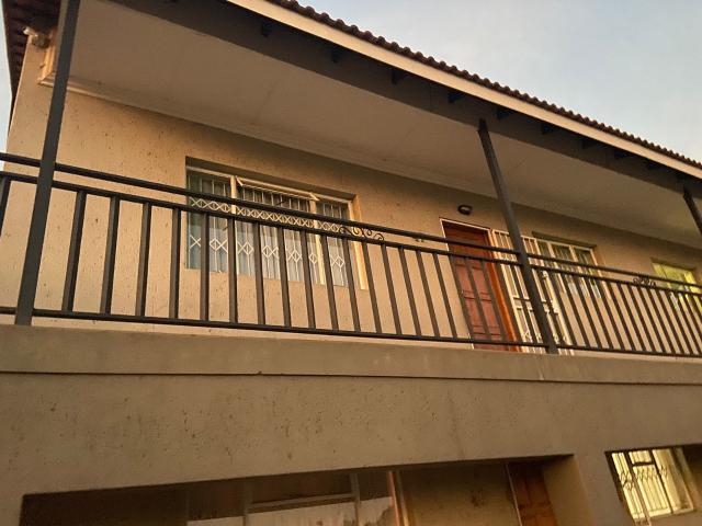 2 Bedroom Apartment in Eloff