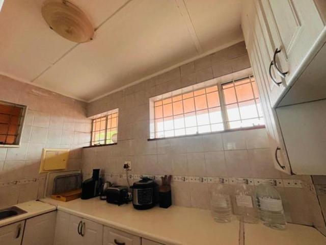 2 Bedroom Apartment in Emalahleni Witbank Central