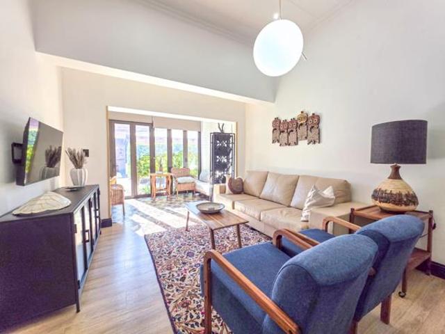 2 Bedroom Apartment in Equestria