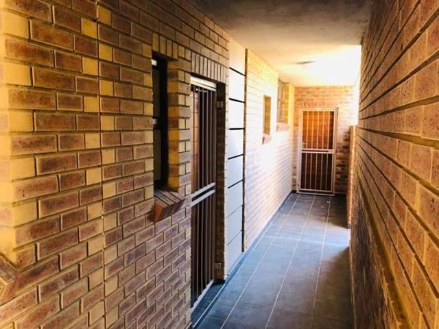 2 Bedroom Apartment in Erasmuskloof