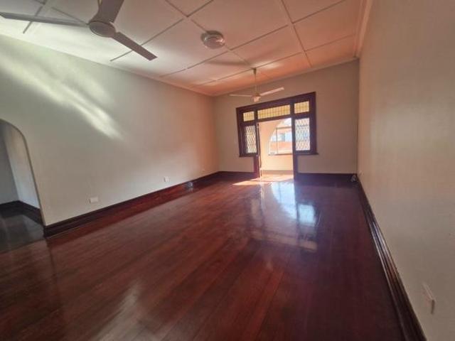 2 Bedroom Apartment in Essenwood