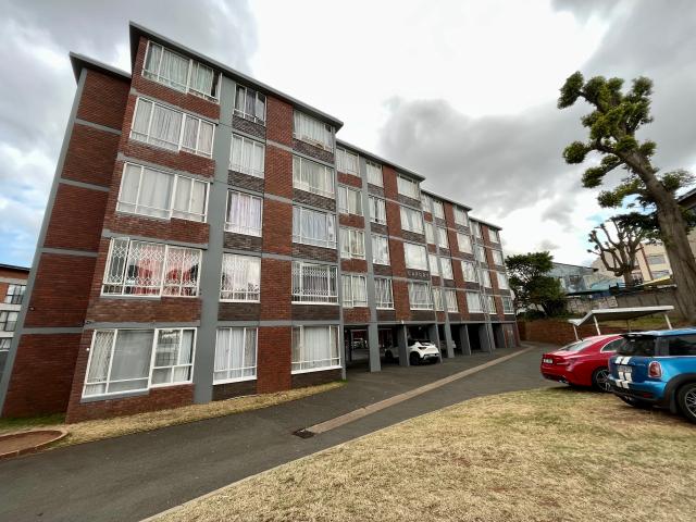 2 Bedroom Apartment in Essenwood