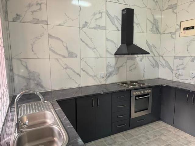 2 Bedroom Apartment in Essenwood
