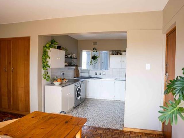 2 Bedroom Apartment in Esterville
