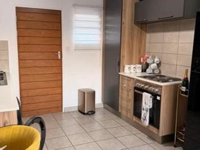 2 Bedroom Apartment in Esther Park