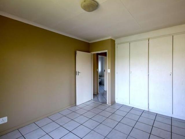 2 Bedroom Apartment in Faerie Glen
