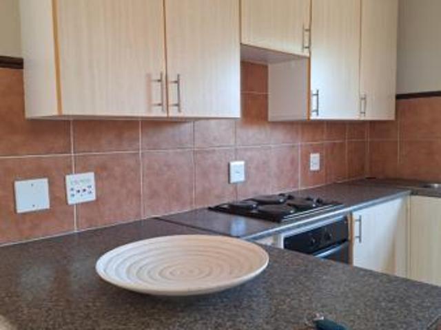 2 Bedroom Apartment in Faerie Glen
