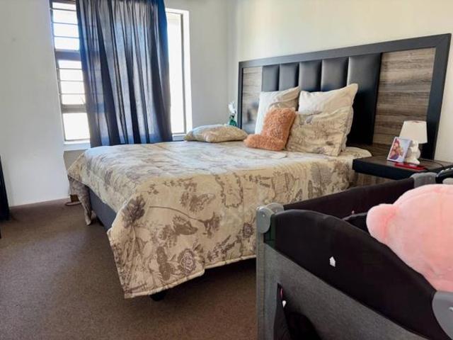 2 Bedroom Apartment in Fairview Golf Estate