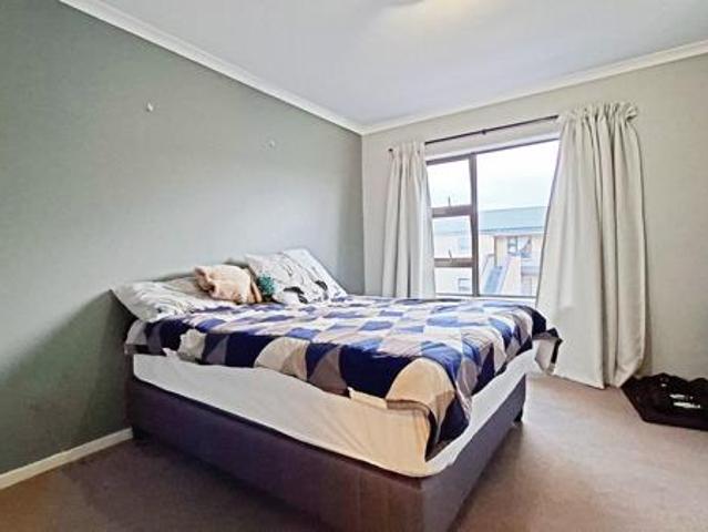 2 Bedroom Apartment in Fairview Golf Estate