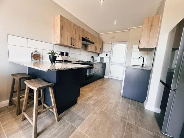 2 Bedroom Apartment in Fairview