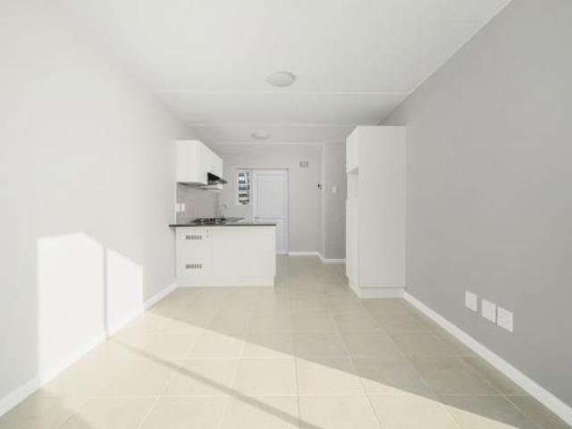 2 Bedroom Apartment in Fairview