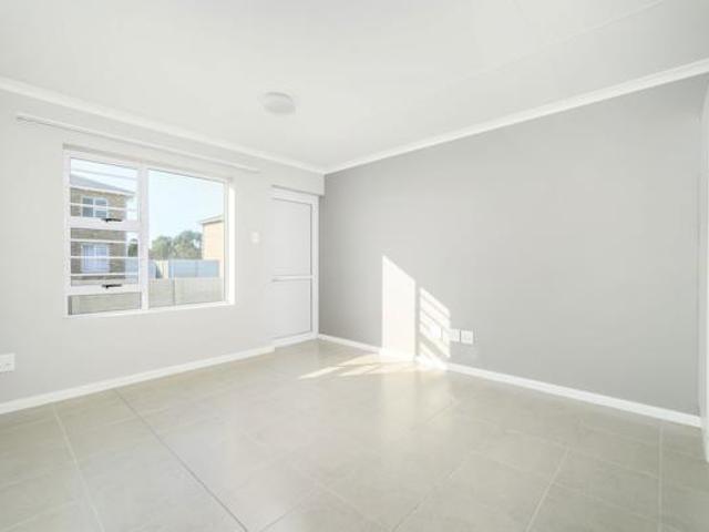 2 Bedroom Apartment in Fairview