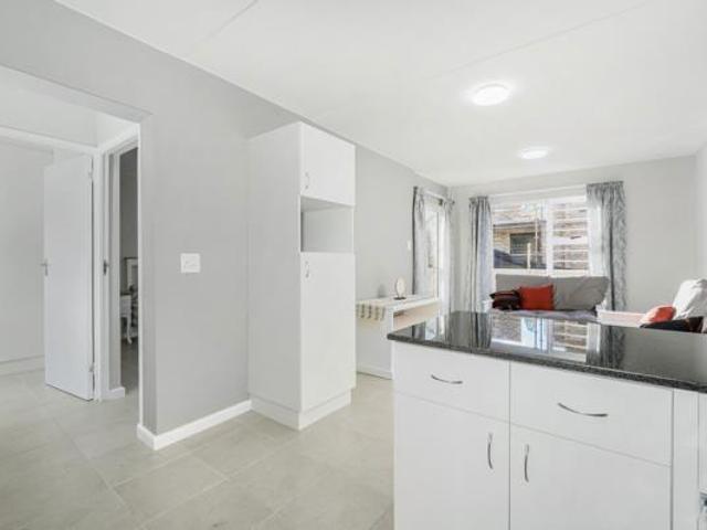 2 Bedroom Apartment in Fairview