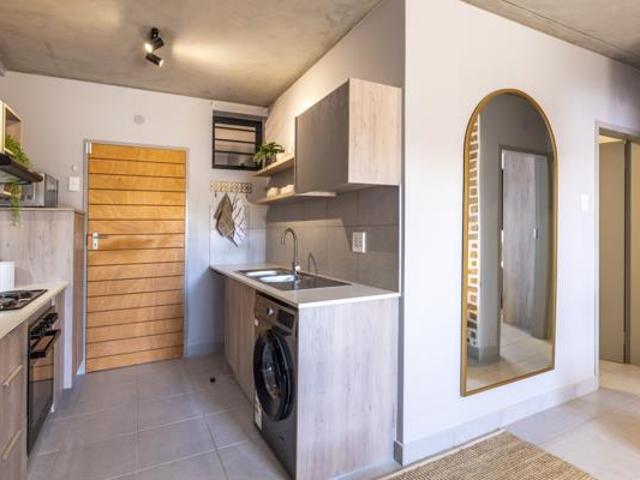 2 Bedroom Apartment in Ferndale