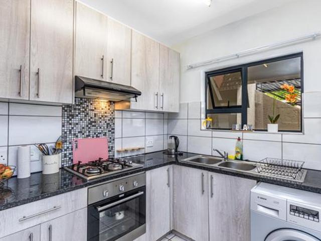 2 Bedroom Apartment in Ferndale