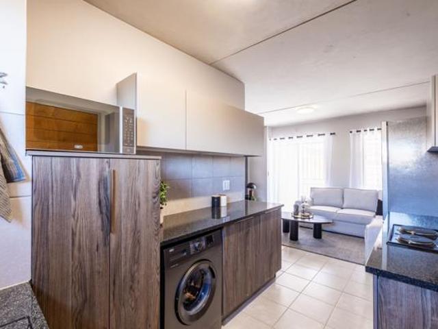 2 Bedroom Apartment in Ferndale