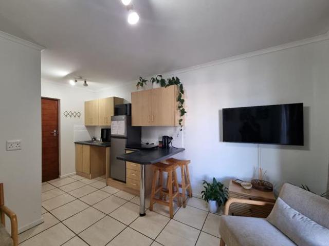 2 Bedroom Apartment in Ferreira Town
