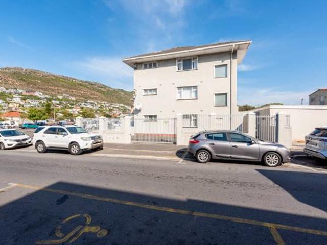 2 Bedroom Apartment in Fish Hoek
