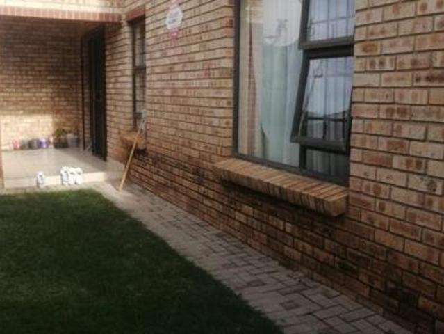 2 Bedroom Apartment in Flamwood