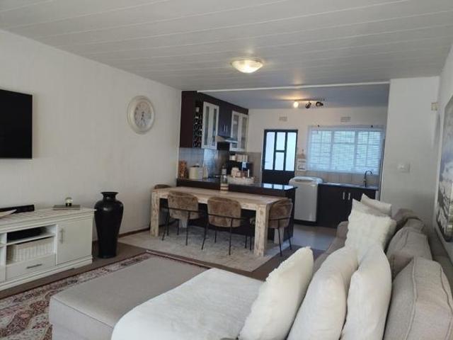 2 Bedroom Apartment in Florida