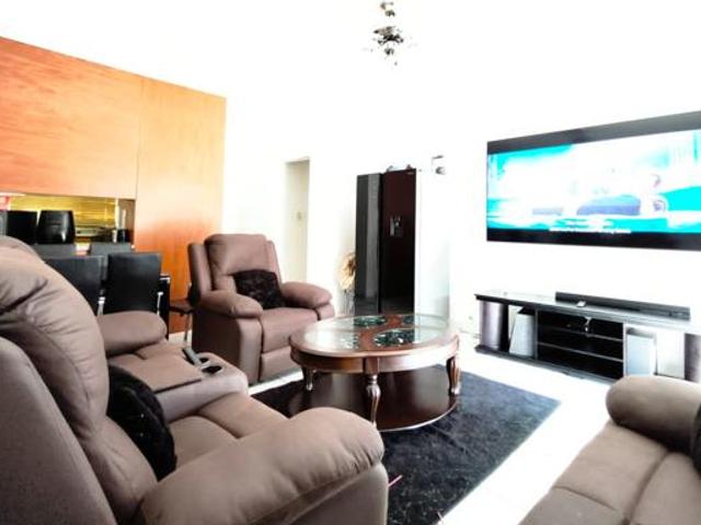 2 Bedroom Apartment in Florida