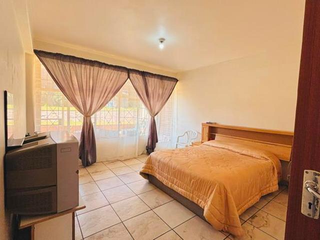 2 Bedroom Apartment in Florida