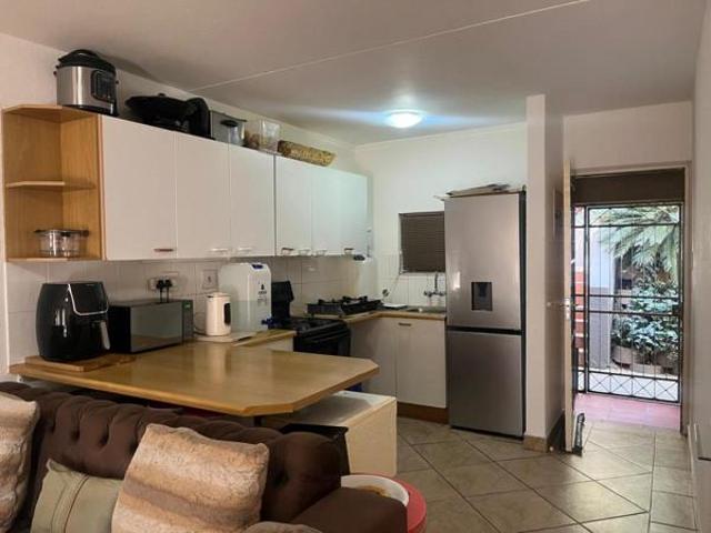 2 Bedroom Apartment in Florida Hills