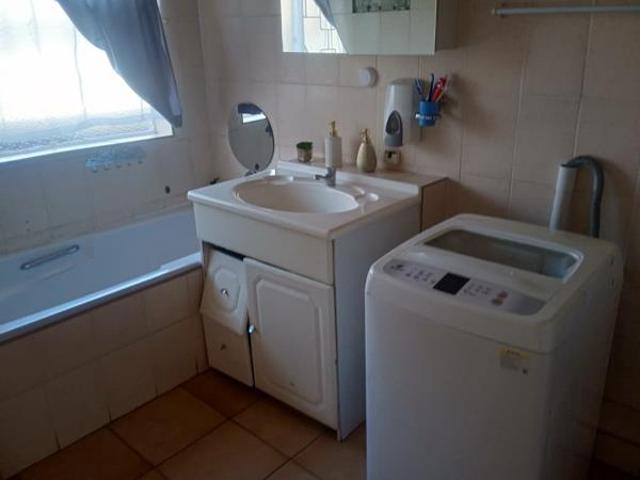 2 Bedroom Apartment in Florida Lake