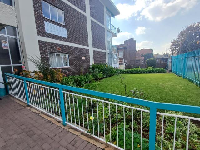 2 Bedroom Apartment in Florida North