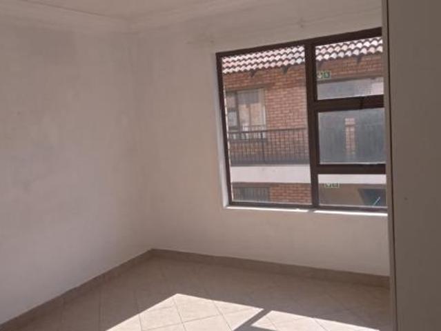 2 Bedroom Apartment in Florida Park