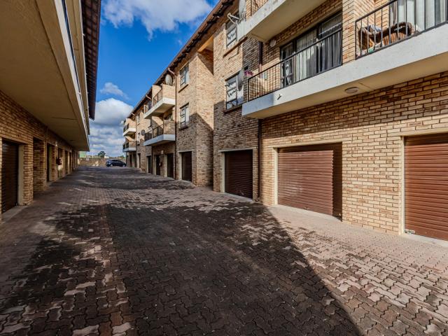 2 Bedroom Apartment in Florida Park