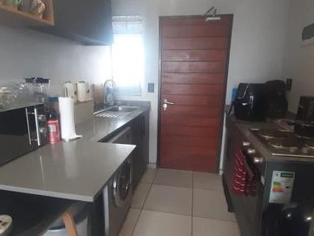 2 Bedroom Apartment in Florida View