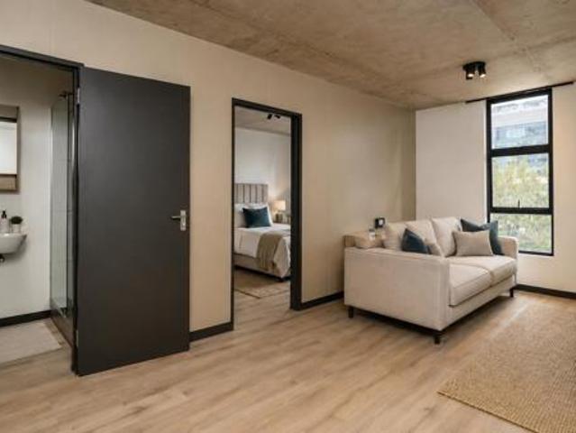 2 Bedroom Apartment in Foreshore