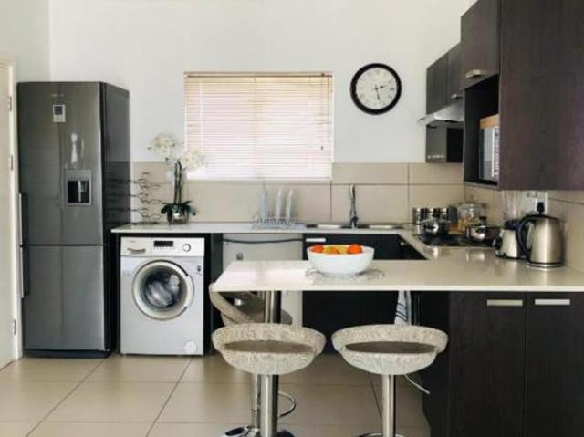2 Bedroom Apartment in Fourways