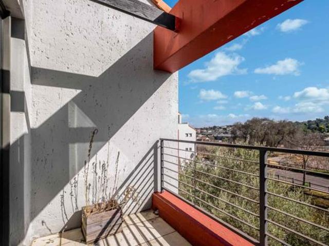 2 Bedroom Apartment in Fourways