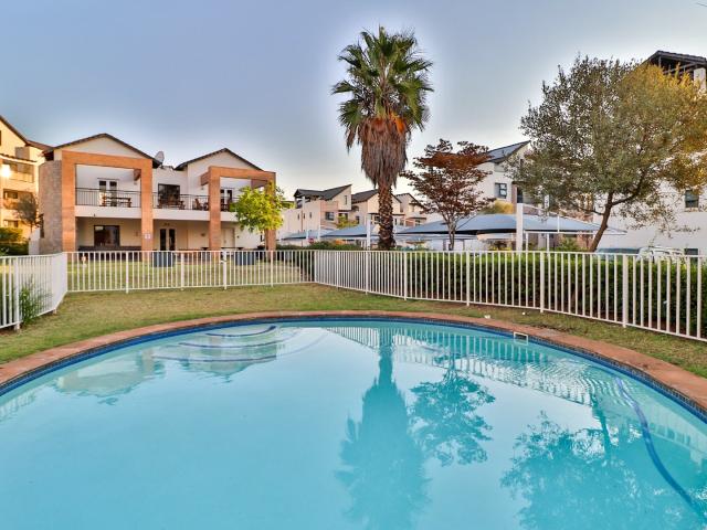 2 Bedroom Apartment in Fourways