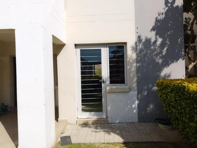 2 Bedroom Apartment in Fourways