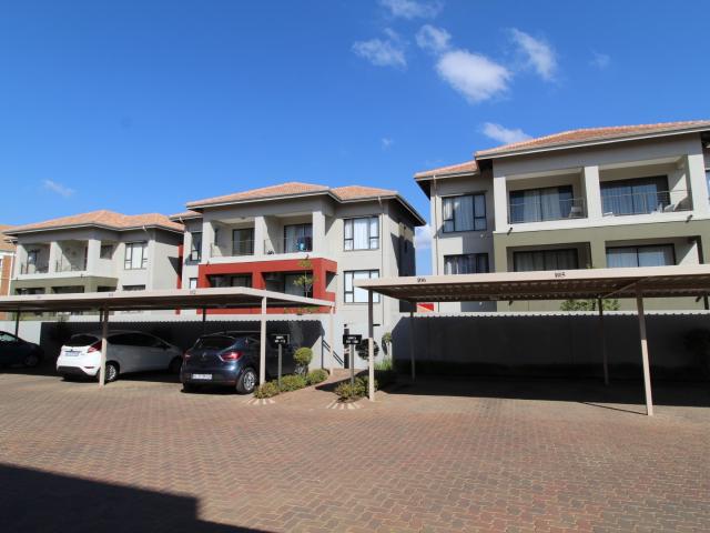 2 Bedroom Apartment in Fourways