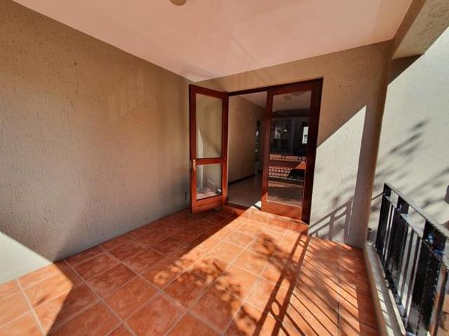 2 Bedroom Apartment in Fourways