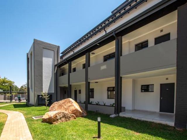 2 Bedroom Apartment in Fourways