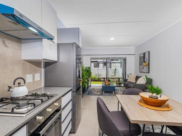 2 Bedroom Apartment in Fourways