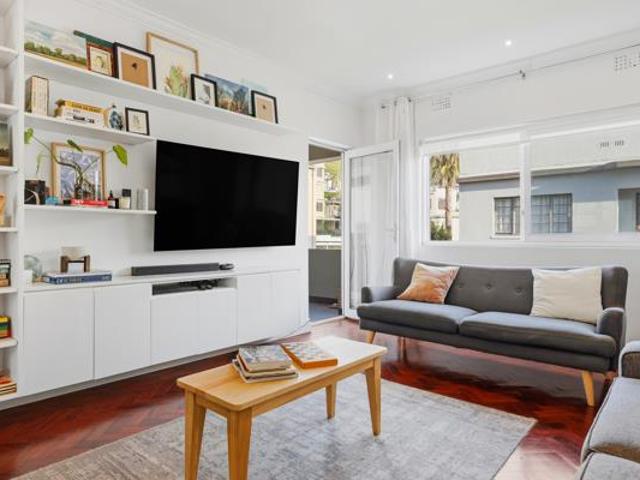 2 Bedroom Apartment in Fresnaye
