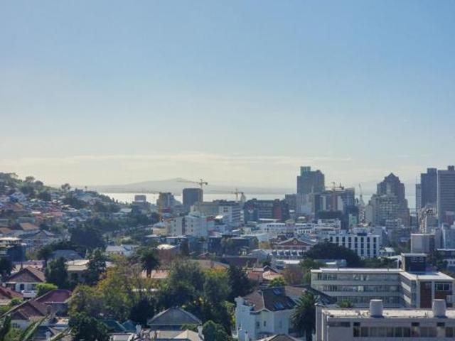 2 Bedroom Apartment in Gardens