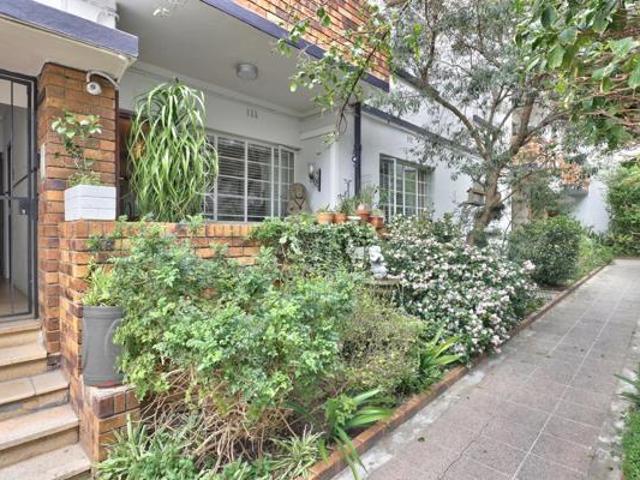2 Bedroom Apartment in Gardens
