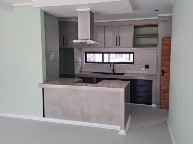 2 Bedroom Apartment in George Central