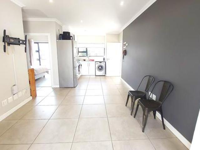 2 Bedroom Apartment in Gillitts