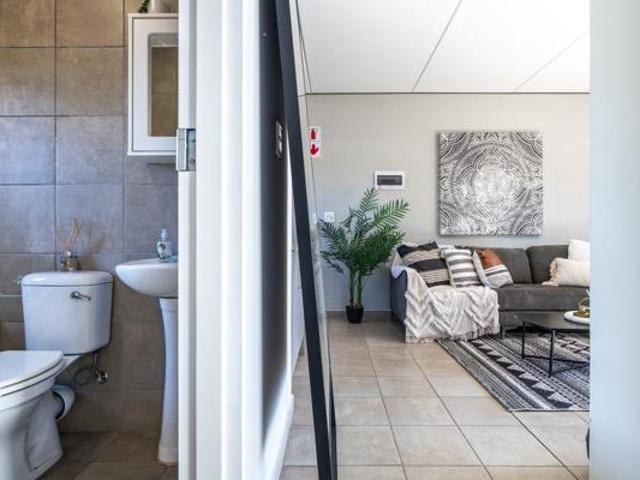 2 Bedroom Apartment in Glenvista