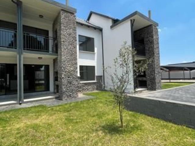2 Bedroom Apartment in Glen Marais